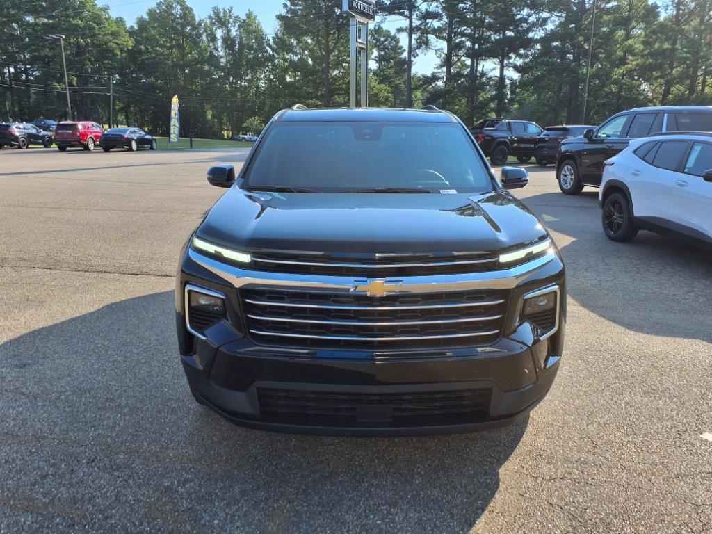 new 2026 Chevrolet Traverse car, priced at $43,120
