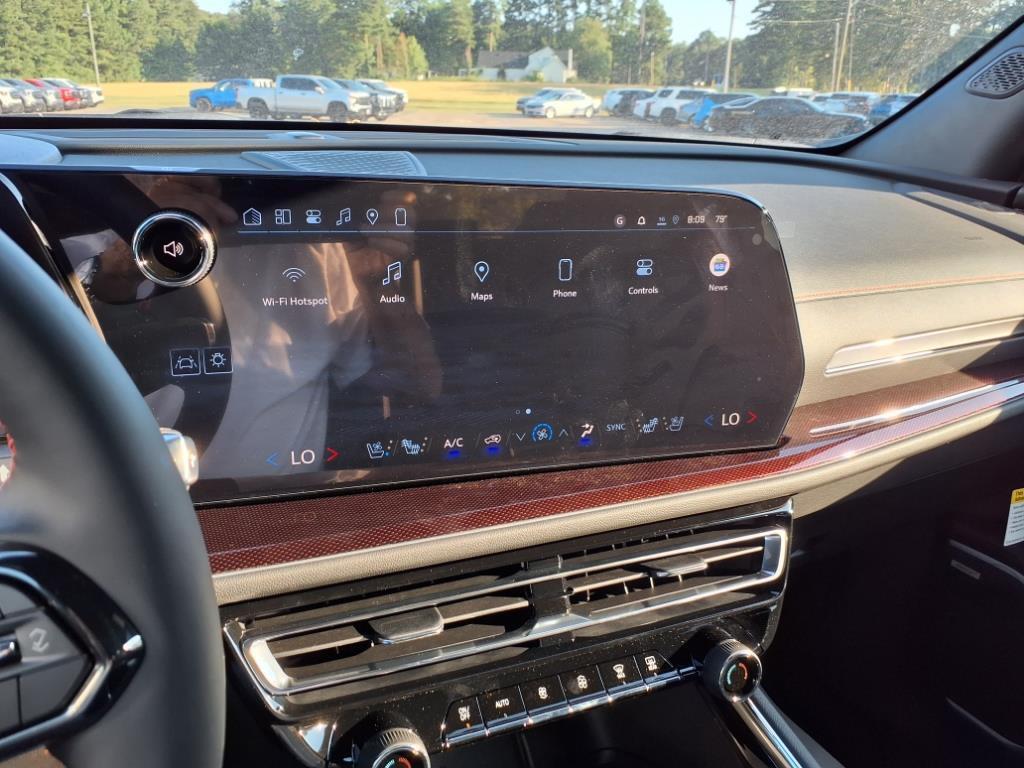 new 2026 Chevrolet Traverse car, priced at $59,220