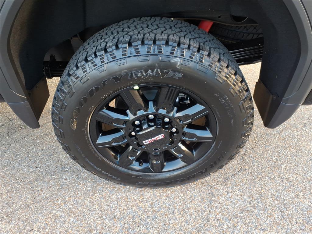new 2026 GMC Sierra 2500 car, priced at $90,134