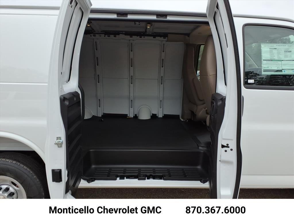 new 2025 Chevrolet Express 2500 car, priced at $43,805