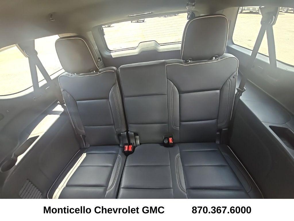 used 2023 Chevrolet Suburban car, priced at $39,322