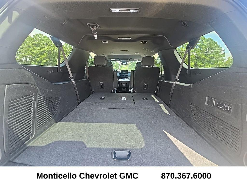 used 2023 Chevrolet Suburban car, priced at $39,322