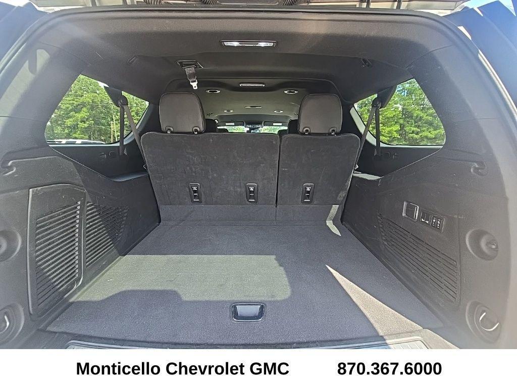 used 2023 Chevrolet Suburban car, priced at $39,322