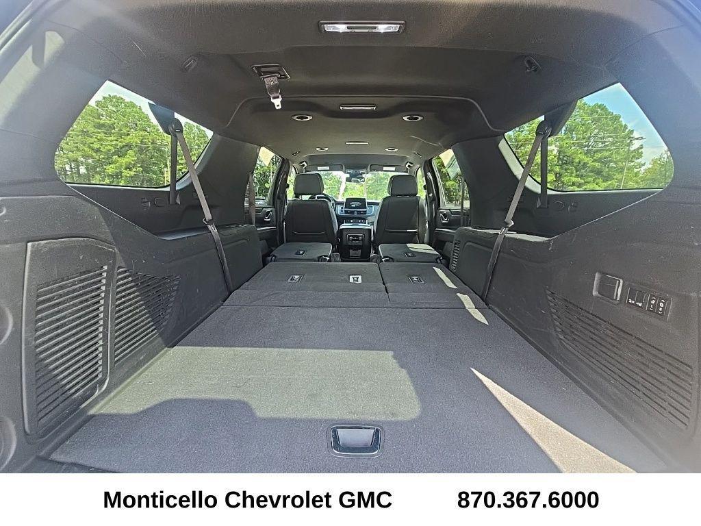 used 2023 Chevrolet Suburban car, priced at $39,322