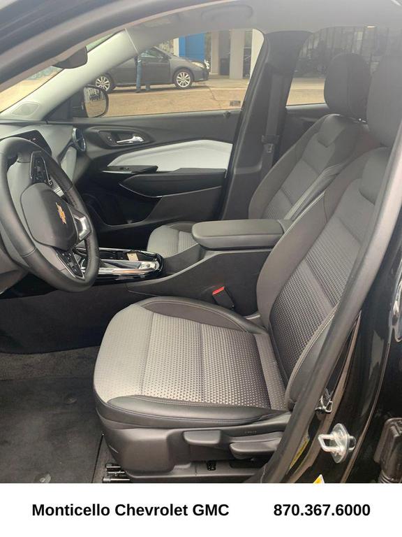 used 2025 Chevrolet Trax car, priced at $23,429