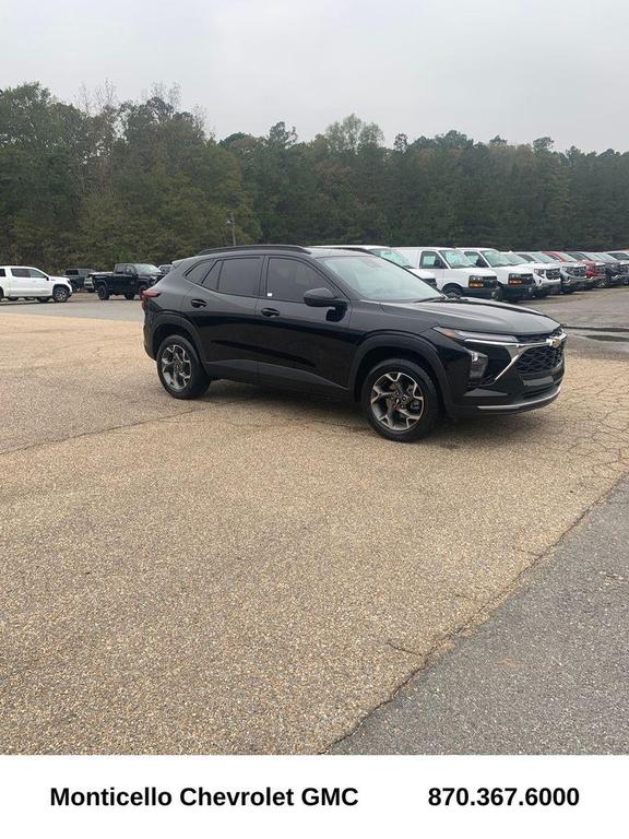 used 2025 Chevrolet Trax car, priced at $23,429