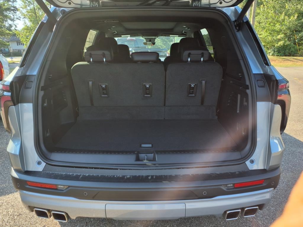 new 2026 Chevrolet Traverse car, priced at $53,945