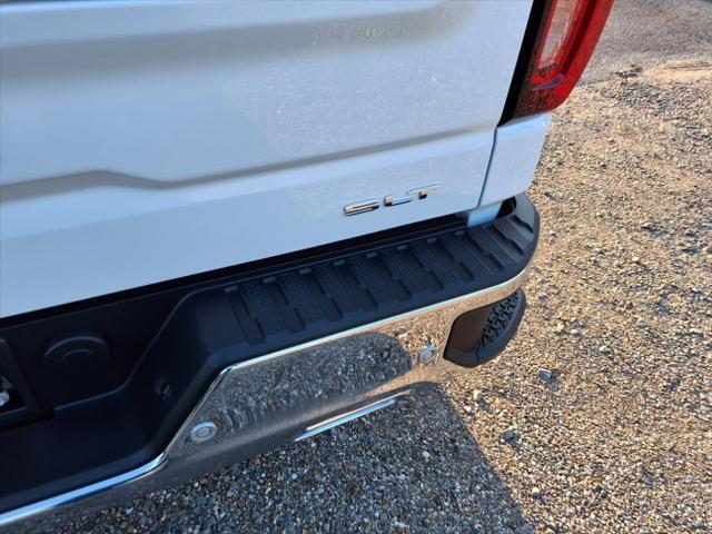new 2025 GMC Sierra 1500 car, priced at $59,081
