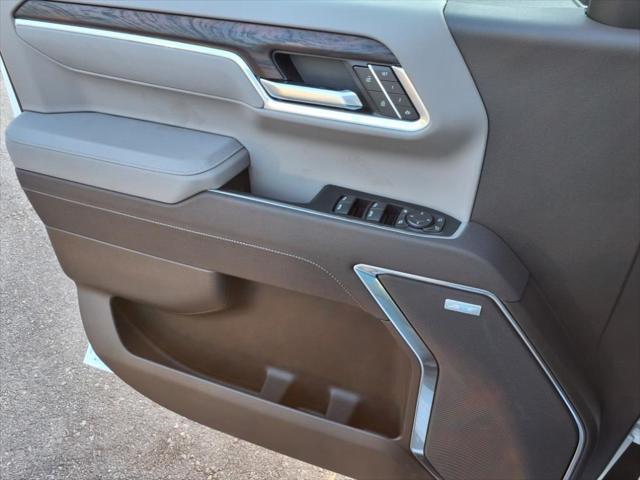 new 2025 GMC Sierra 1500 car, priced at $59,081