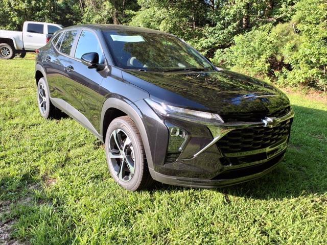 new 2025 Chevrolet Trax car, priced at $24,160