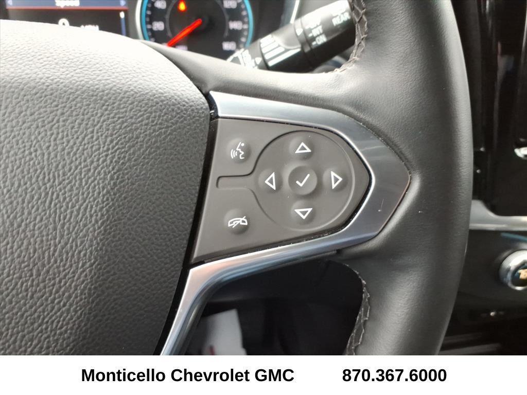 used 2023 Chevrolet Traverse car, priced at $31,399