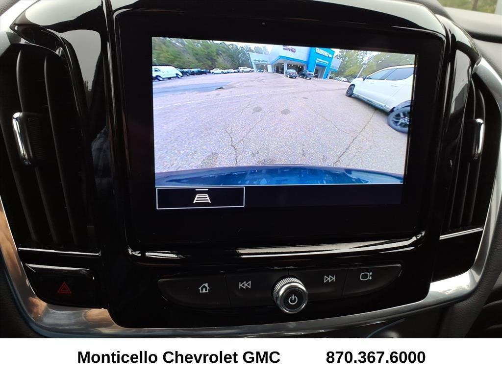 used 2023 Chevrolet Traverse car, priced at $31,399