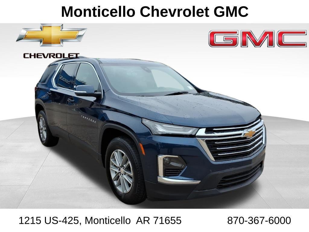 used 2023 Chevrolet Traverse car, priced at $31,399
