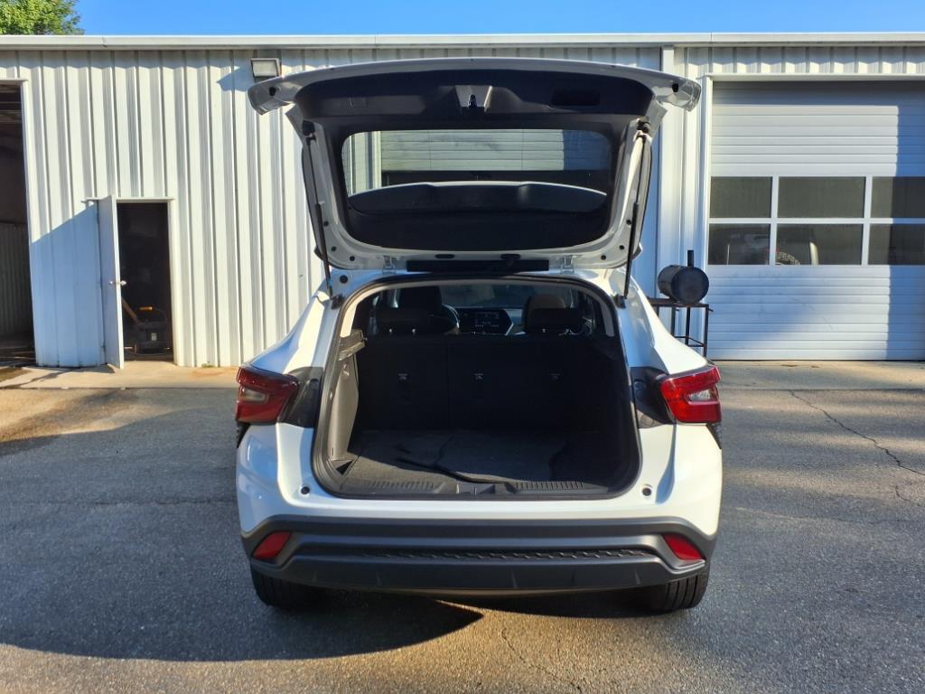 used 2024 Chevrolet Trax car, priced at $20,798