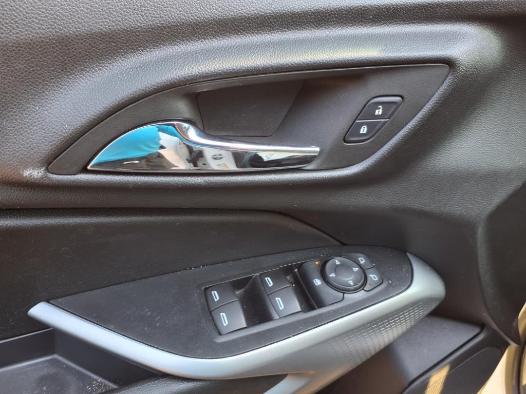 used 2024 Chevrolet Trax car, priced at $20,798