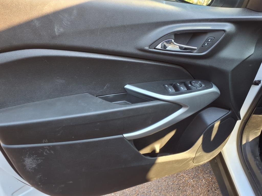 used 2024 Chevrolet Trax car, priced at $20,798