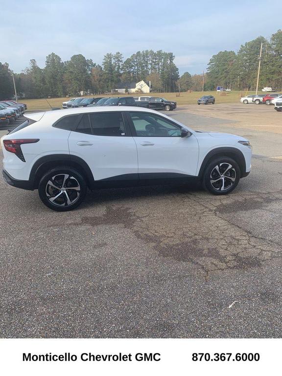 used 2024 Chevrolet Trax car, priced at $22,399