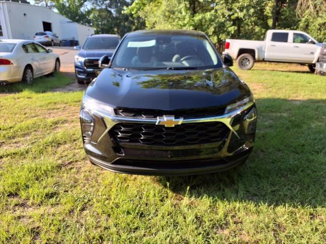 new 2025 Chevrolet Trax car, priced at $23,155