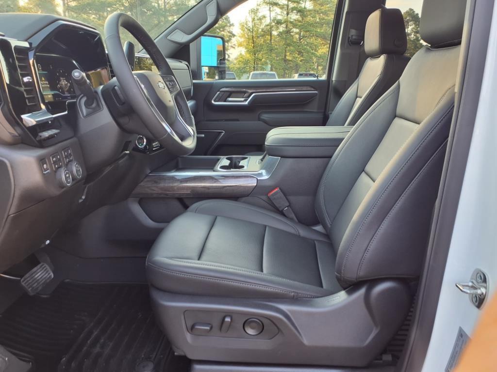 new 2025 Chevrolet Silverado 2500 car, priced at $80,822