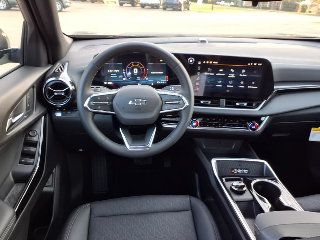 new 2026 Chevrolet Equinox car, priced at $33,415