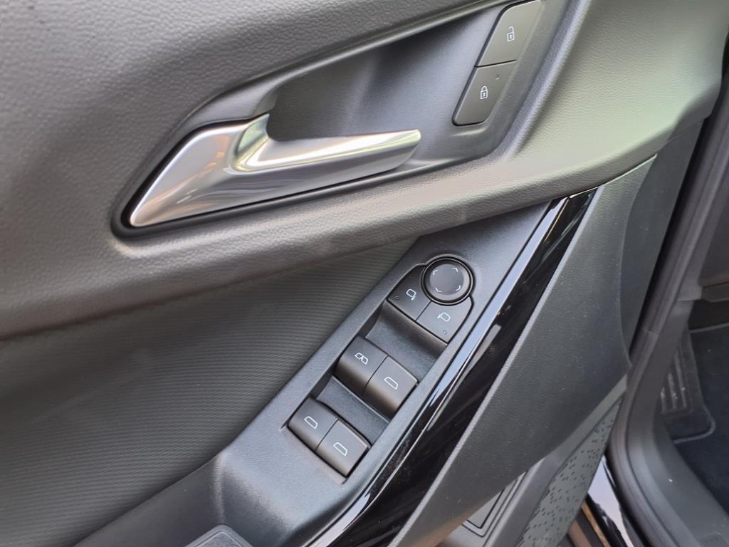 new 2026 Chevrolet Equinox car, priced at $33,415