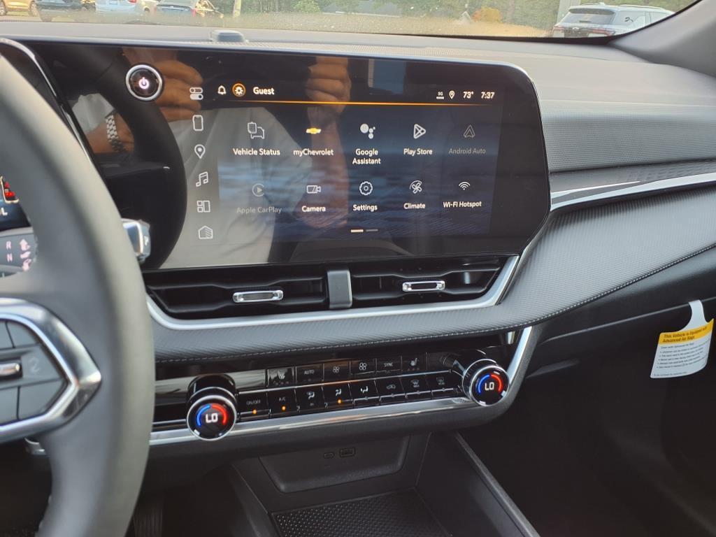 new 2026 Chevrolet Equinox car, priced at $33,415