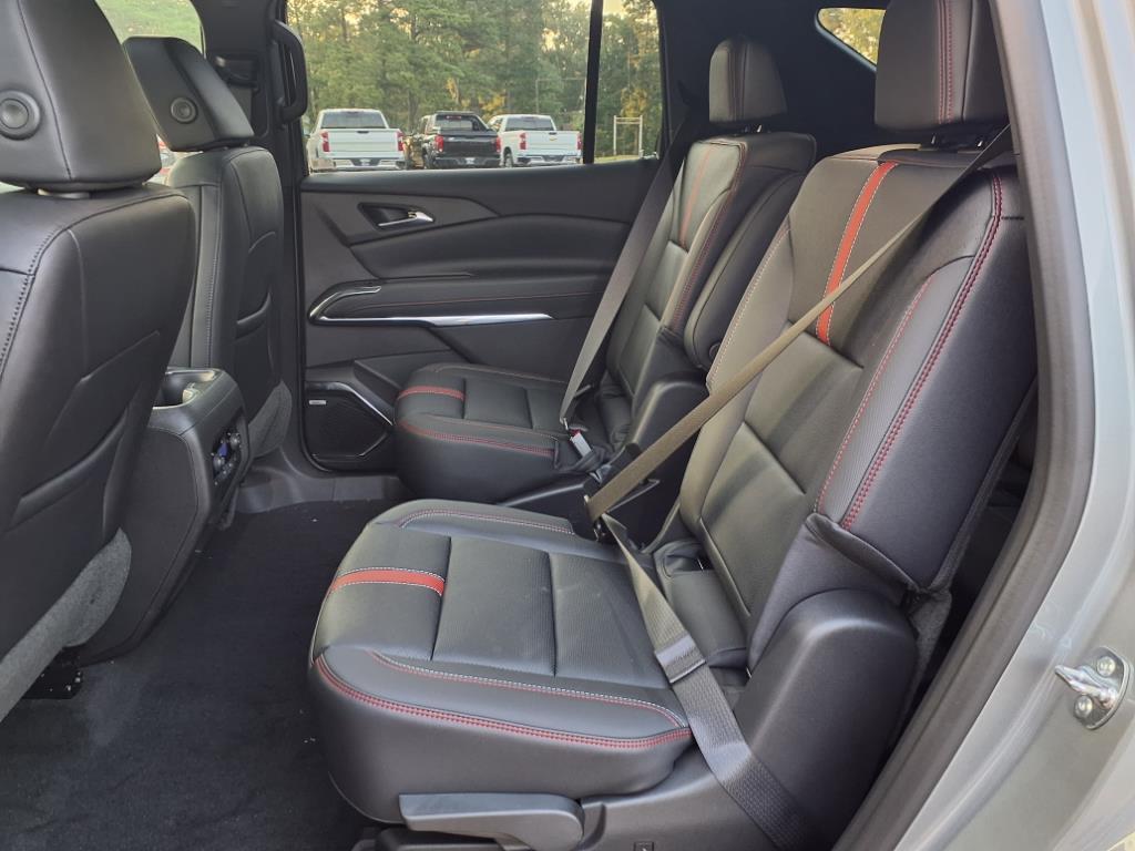 new 2026 Chevrolet Traverse car, priced at $59,220