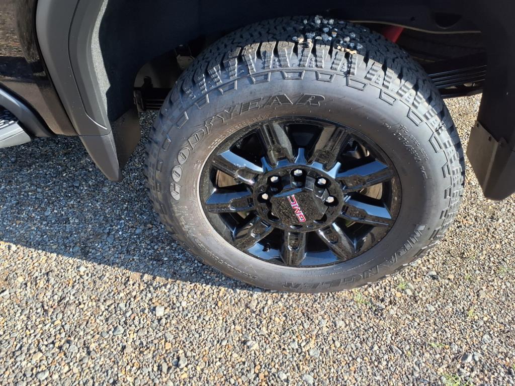 new 2025 GMC Sierra 2500 car, priced at $88,055