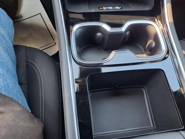 new 2025 Chevrolet Traverse car, priced at $44,830
