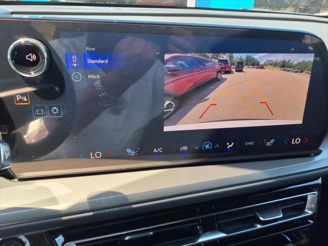 new 2025 Chevrolet Traverse car, priced at $44,830
