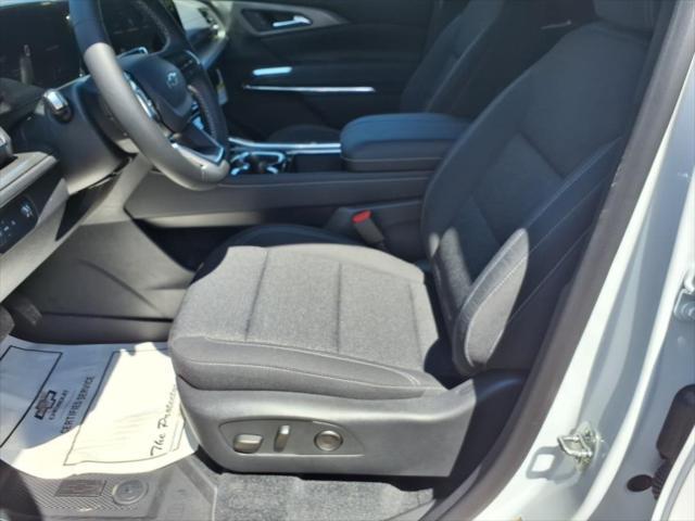 new 2025 Chevrolet Traverse car, priced at $44,830