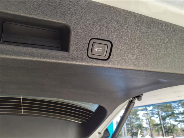 new 2025 GMC Acadia car, priced at $41,016
