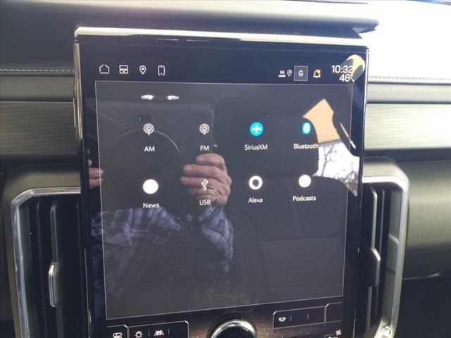 new 2025 GMC Acadia car, priced at $41,016