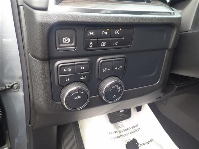 new 2025 Chevrolet Suburban car, priced at $62,595