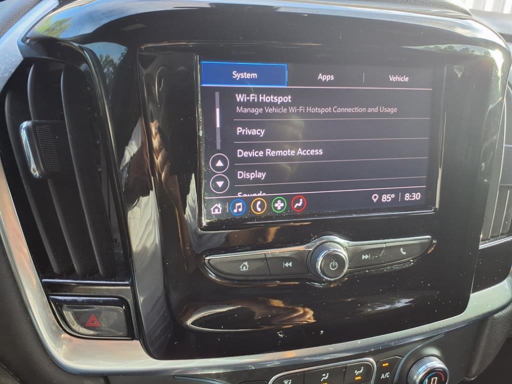 used 2022 Chevrolet Traverse car, priced at $26,598