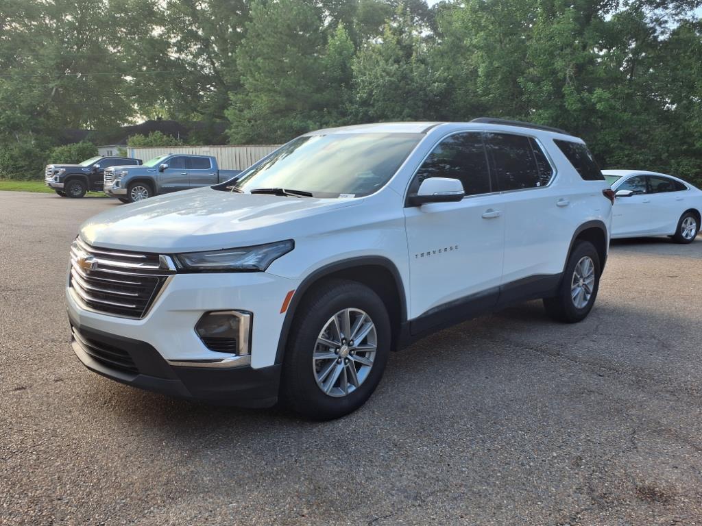 used 2022 Chevrolet Traverse car, priced at $26,598