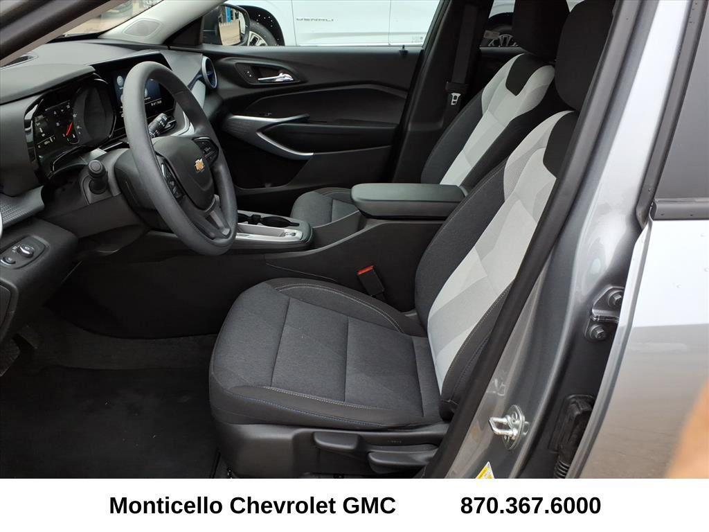 used 2025 Chevrolet Trax car, priced at $22,449