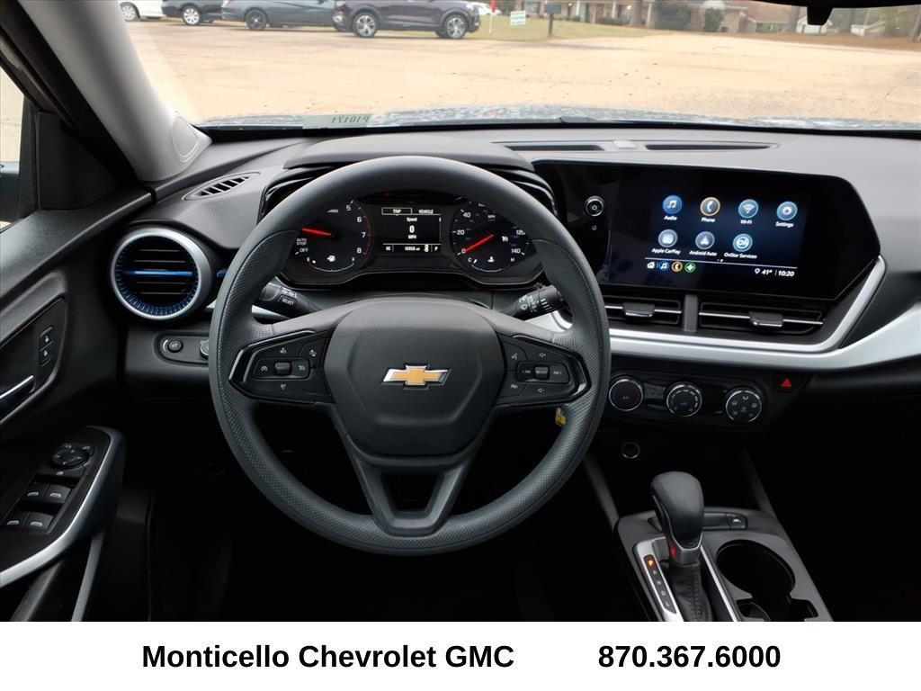 used 2025 Chevrolet Trax car, priced at $22,449