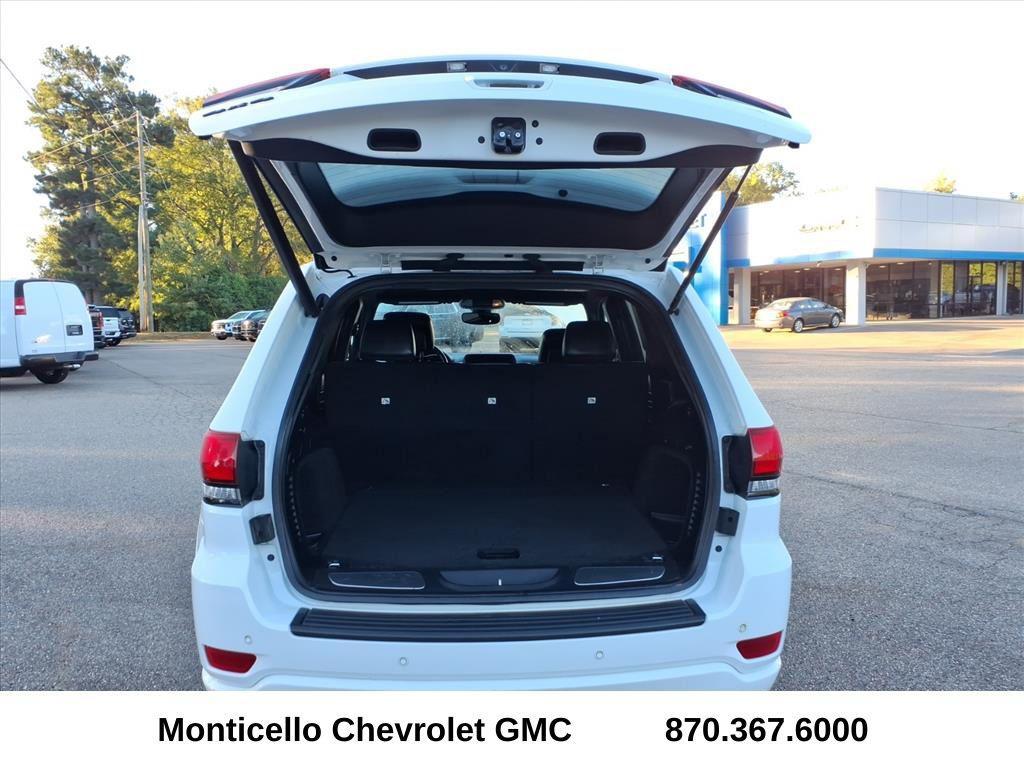 used 2020 Jeep Grand Cherokee car, priced at $17,799