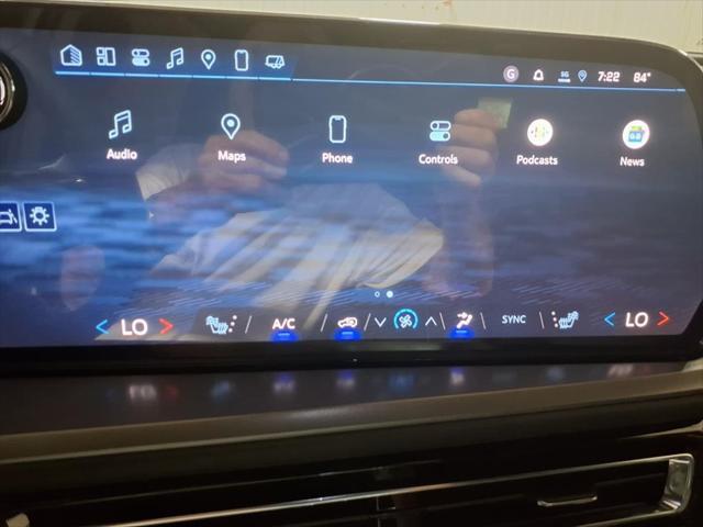 new 2025 Chevrolet Traverse car, priced at $42,560