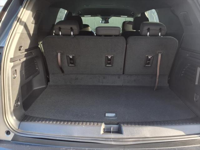 new 2025 Chevrolet Traverse car, priced at $42,560