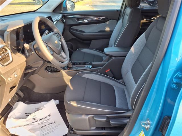 new 2025 Chevrolet TrailBlazer car, priced at $24,833
