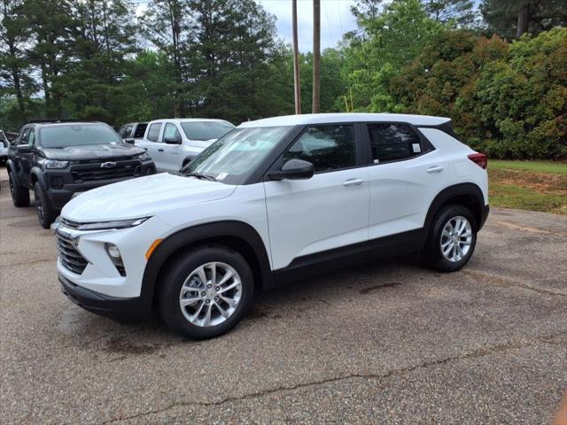 new 2025 Chevrolet TrailBlazer car, priced at $24,589