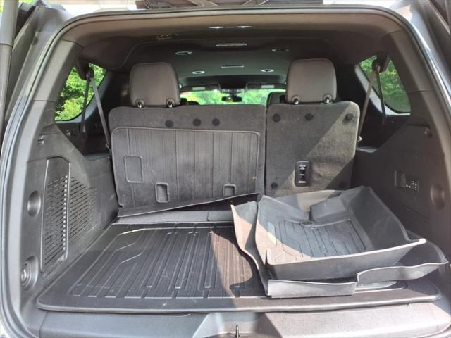 used 2022 GMC Yukon XL car, priced at $51,999