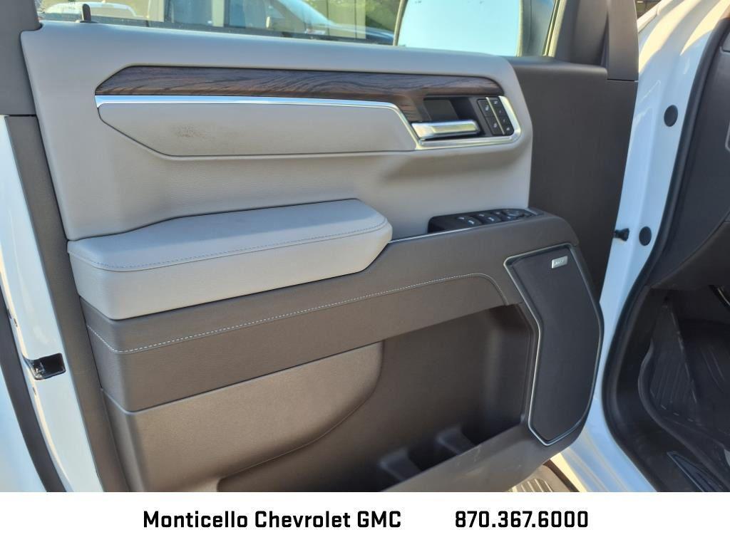 new 2026 GMC Sierra 1500 car, priced at $59,654