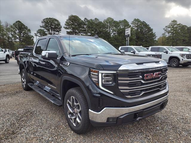 new 2025 GMC Sierra 1500 car, priced at $56,551