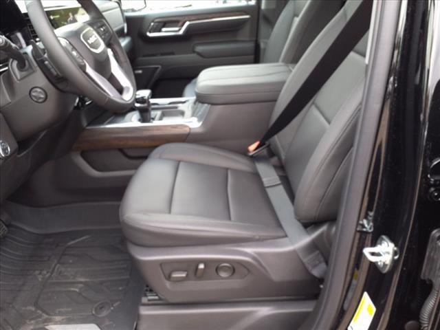 new 2025 GMC Sierra 1500 car, priced at $56,551