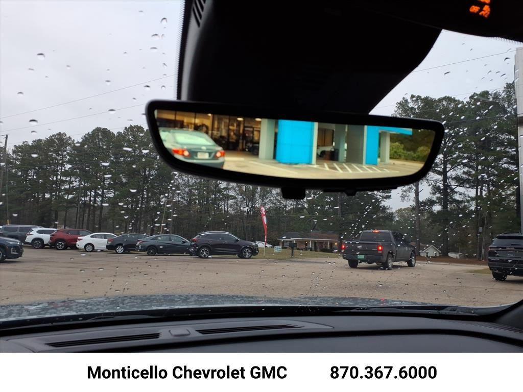 new 2026 Chevrolet Traverse car, priced at $44,250