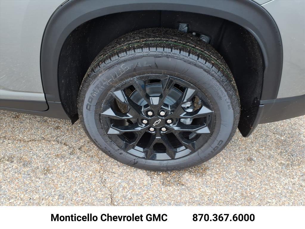 new 2026 Chevrolet Traverse car, priced at $44,250