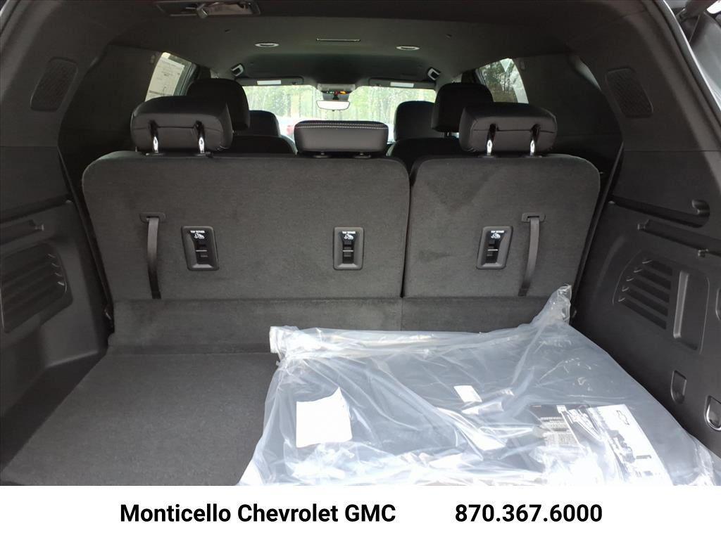 new 2026 Chevrolet Traverse car, priced at $44,250